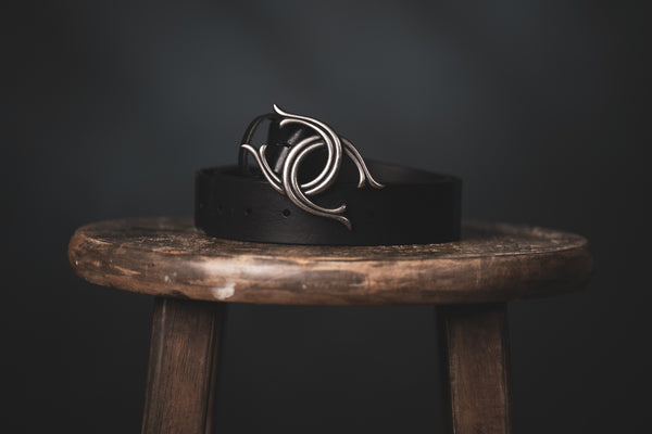 Double Naja Belt Buckle