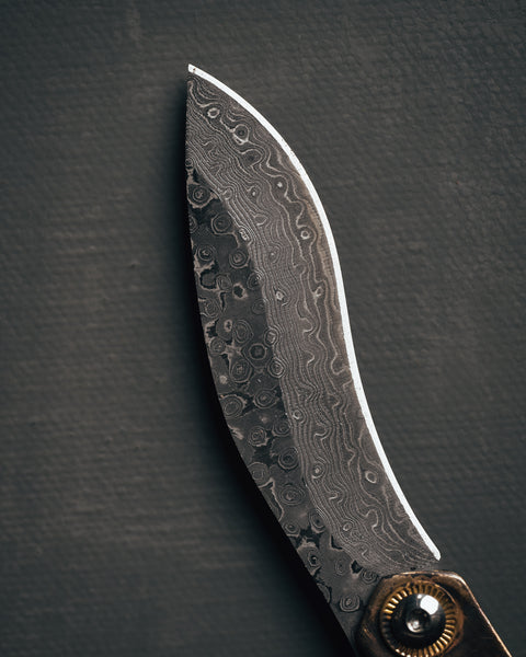 The Higonokami Damascus Blade Knife